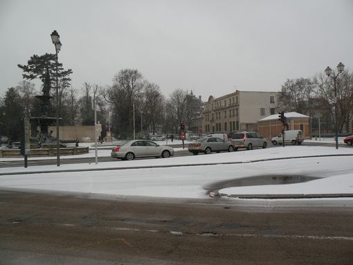  place Jean Moulin sous la neige